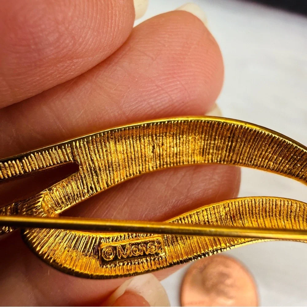 Vintage Monet Goldtone Wave Brooch